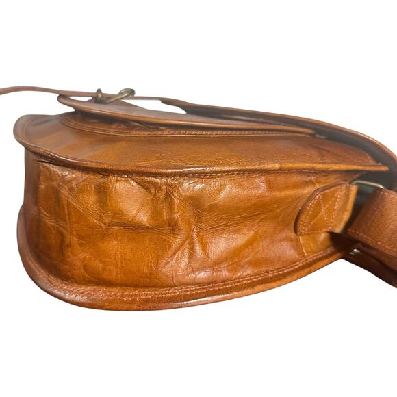 Tan Leather Saddle Crossbody Bag Flap Buckle Closure Western Style handmade - Picture 5 of 14